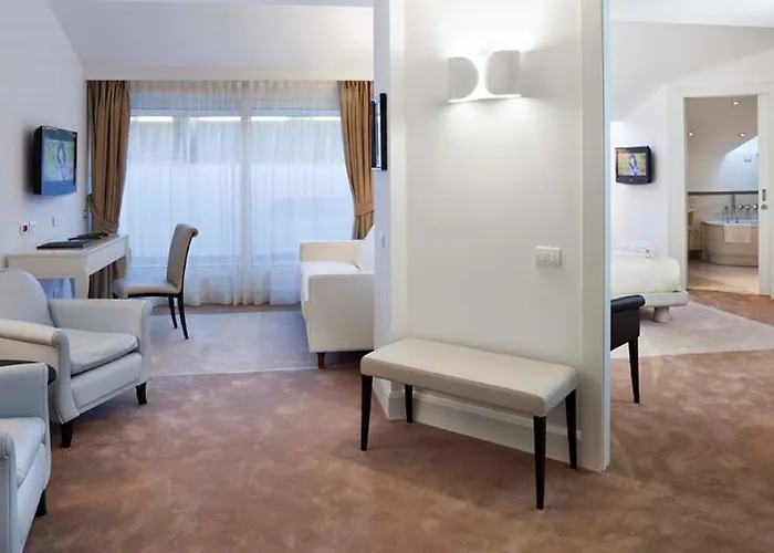 ホテル Maison | Esperienze