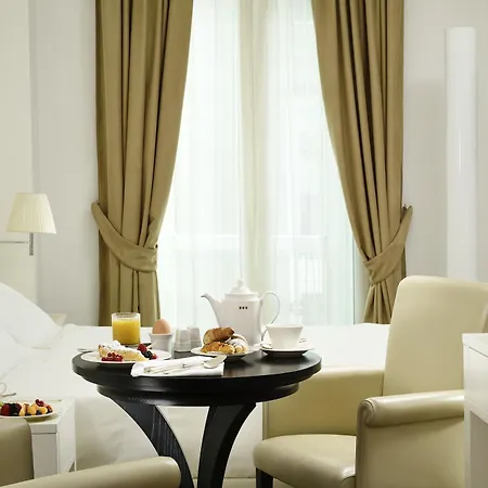 Maison | Esperienze 4* מילאנו